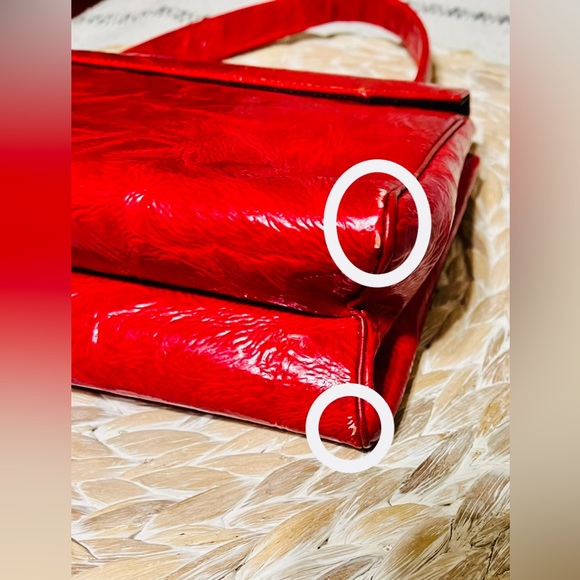 Vintage Style Craft Miami Bright Red Patent Lthr Style Purse w 1 carry handle. - Picture 6 of 13